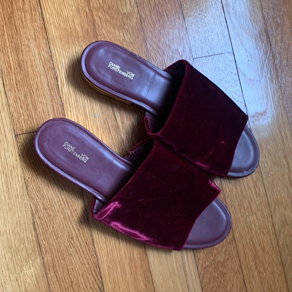 Diane Von Furstenberg - DVF - Samassi Slides Red Velvet Gold Heels Leather